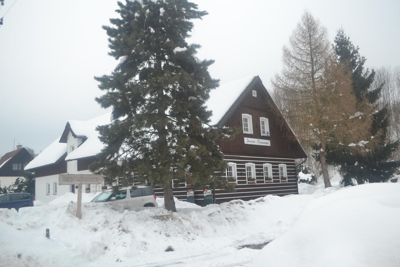 Penzion Čistá Černý Dŭl Esterno foto